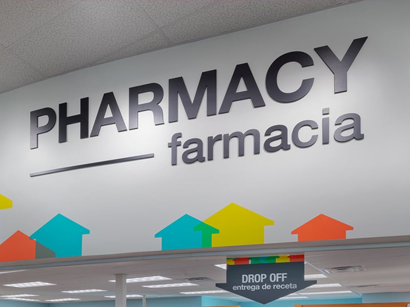 pharmacy design with Spanish writing